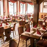 Ellenzer Goldbaeumchen 酒店