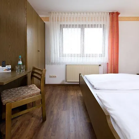 Ellenzer Goldbaeumchen 3* 埃伦波特道夫