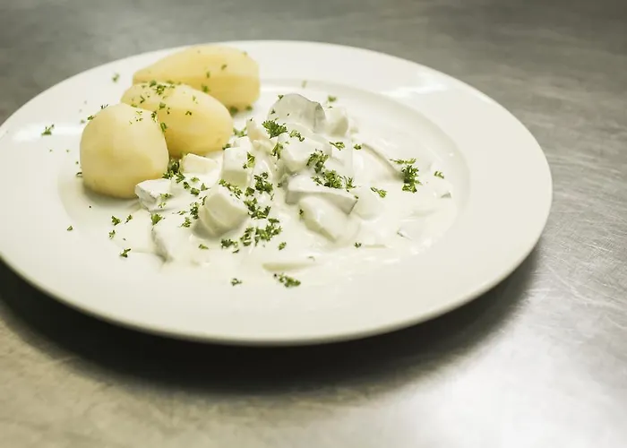 Hotel Ellenzer Goldbaeumchen 3*