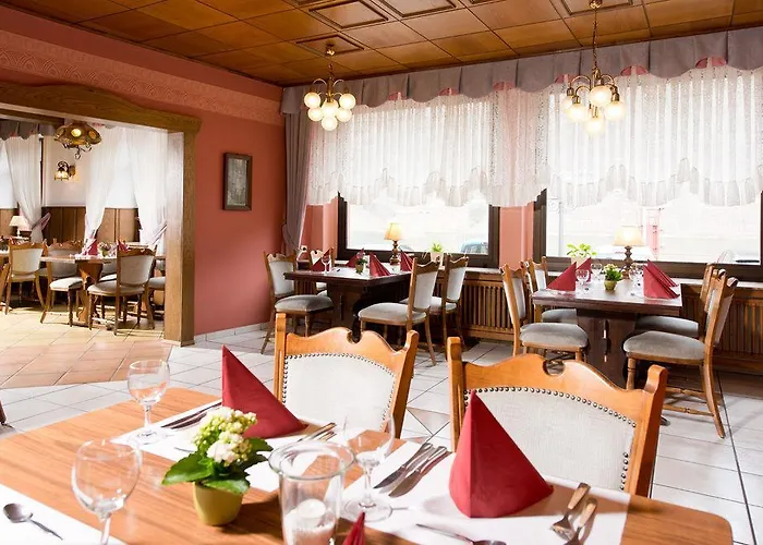 Ellenzer Goldbaeumchen Hotel 3*