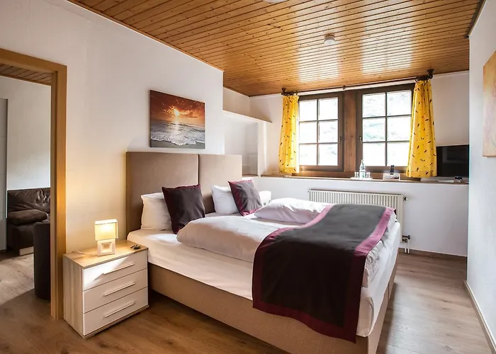 Ellenzer Goldbaeumchen