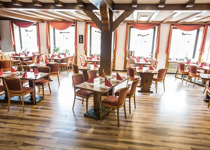 Ellenzer Goldbaeumchen Hotel 3*